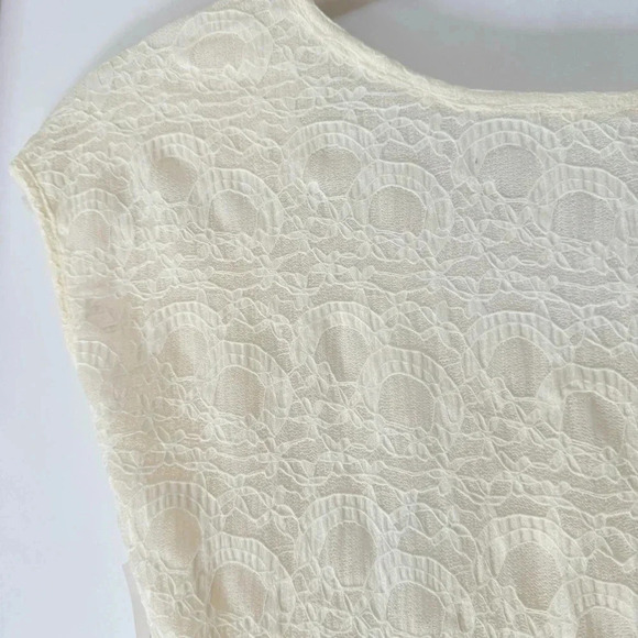 NWT Find Me Now Second Skin Moonlight Mesh Lace Backless Tee Crop Cream - Picture 10 of 14